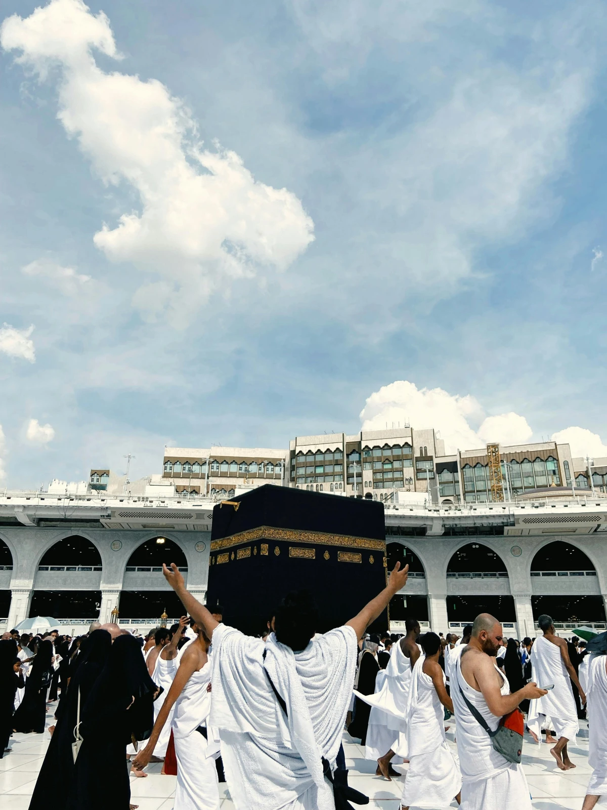 Economy Umrah Package – 14 Days